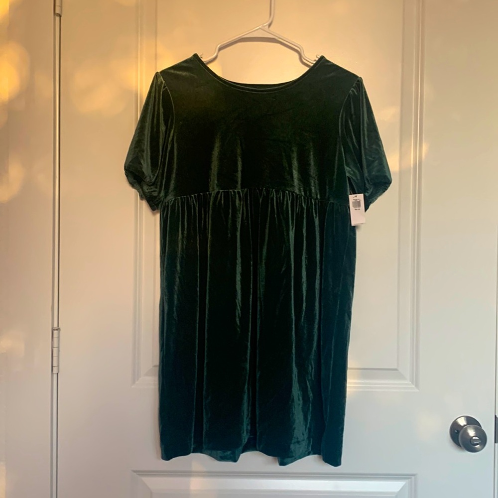 ⭐️ Old navy girls xxl velvet deep green dress